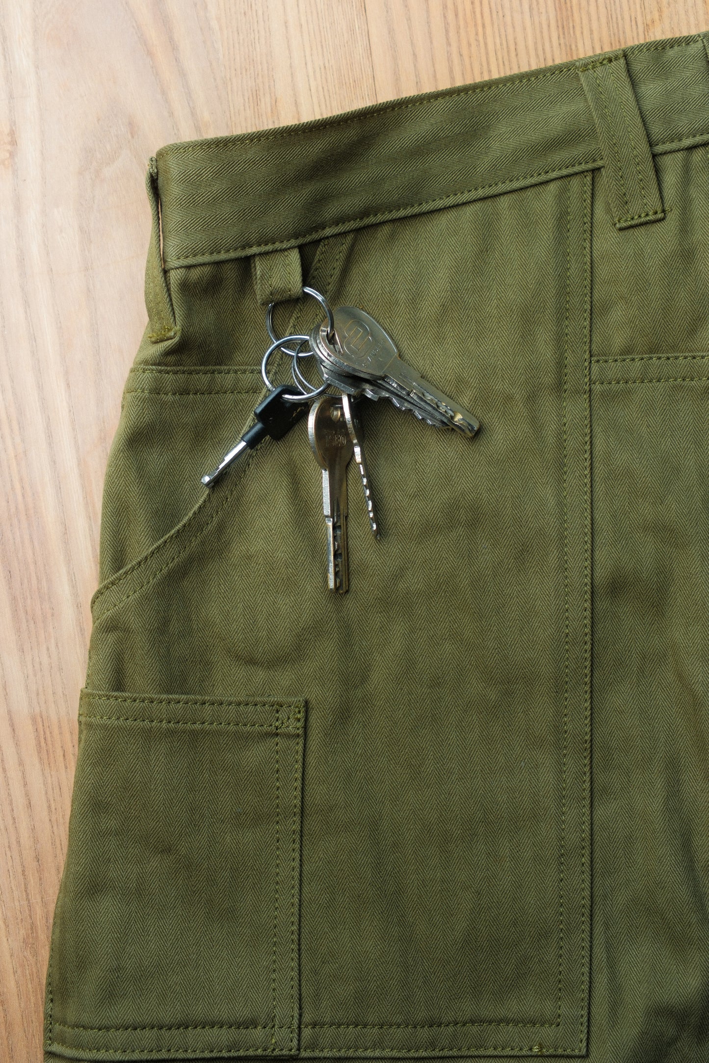 NTB x Menswearplease Work Pant herringbone avocado